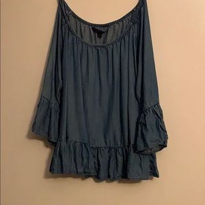 Off the shloulder chambray ruffled top